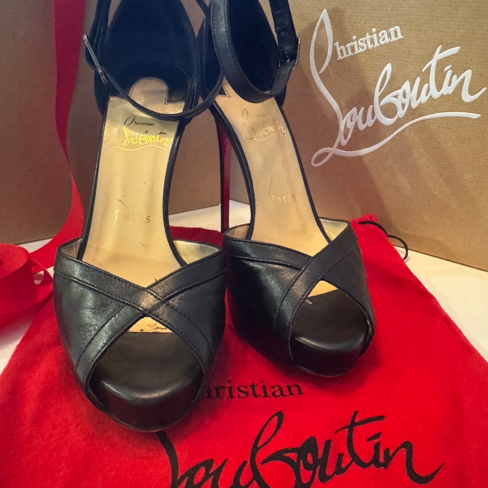 Christian Louboutin Black Leather Platform Peep-Toe Heels – Size 37